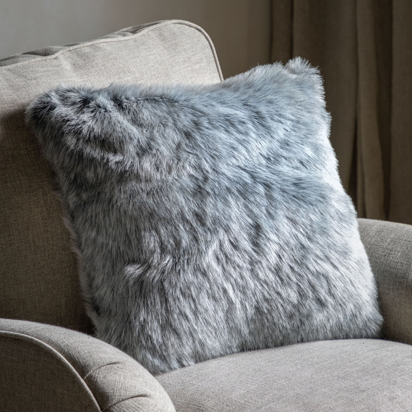 Alaskan Fur Cushion Cover Premium