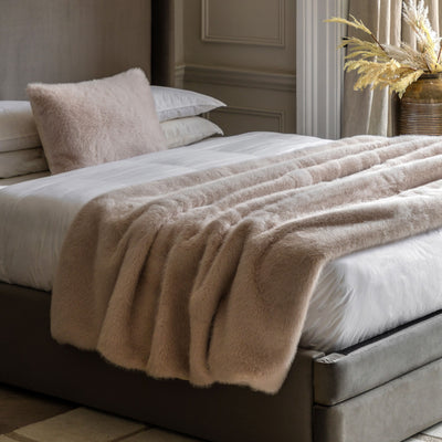 Maple Faux Fur Throw Large