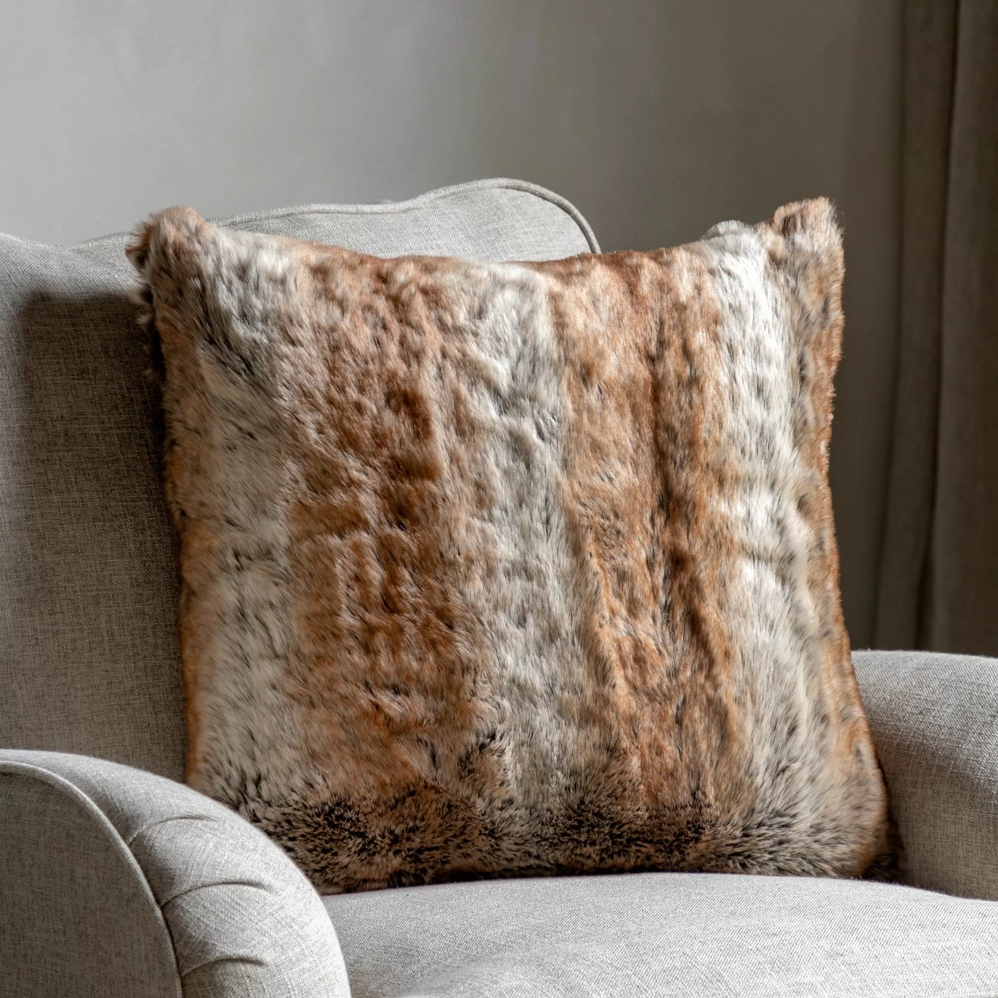 Husky Faux Fur Cushion Premium