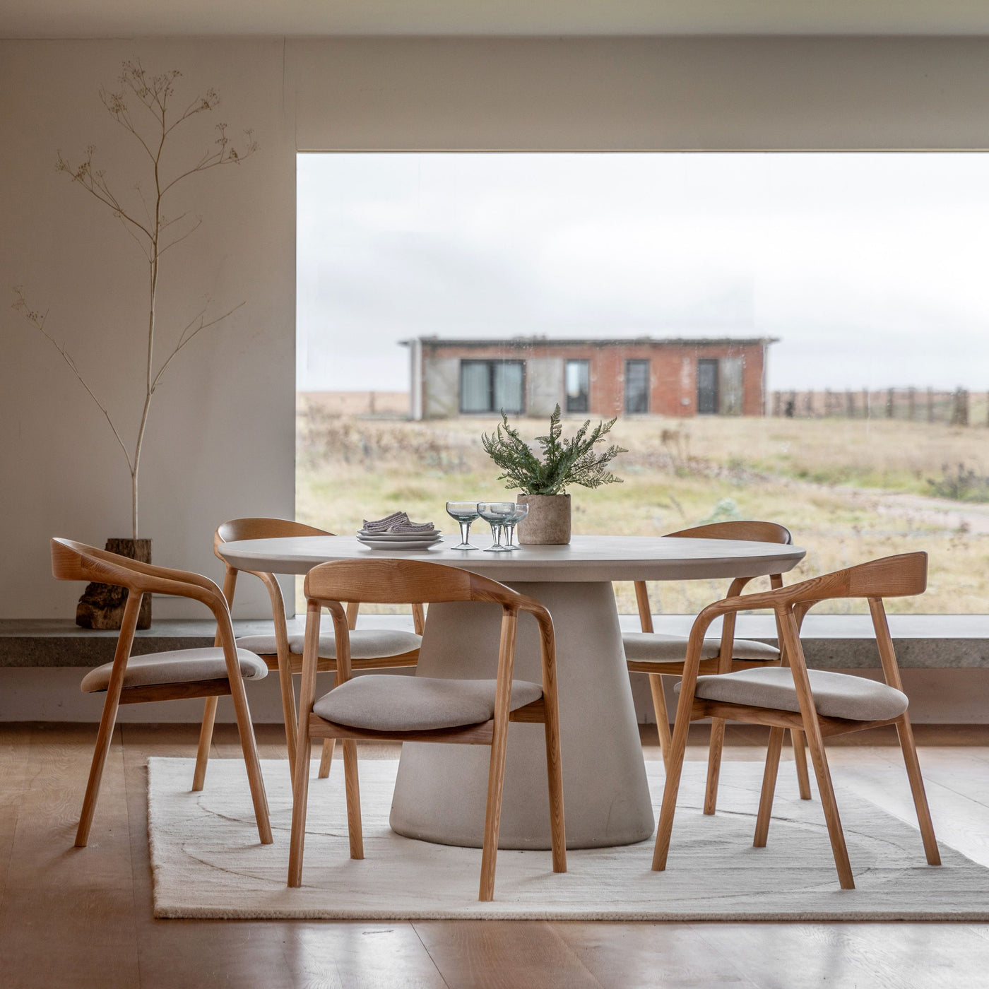 Pedra Round Dining Table Linen