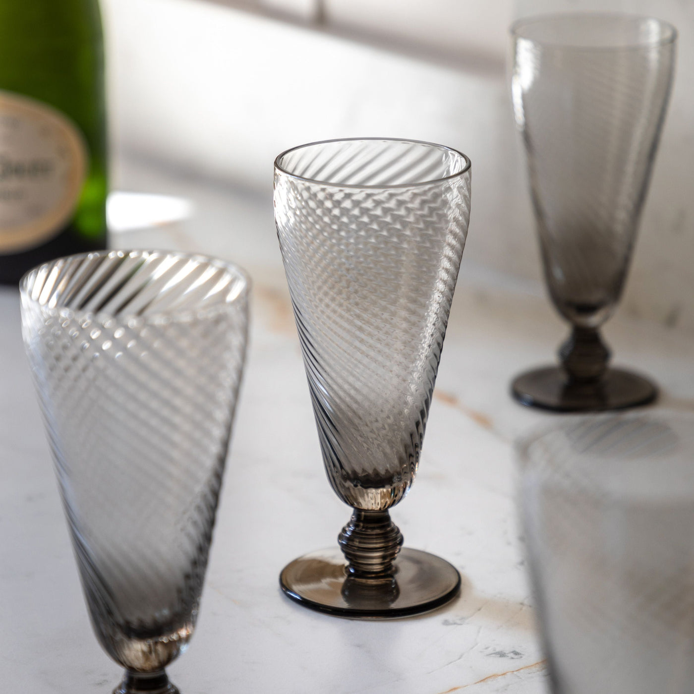 x4 Swirl Flute Glass Smoked Grey