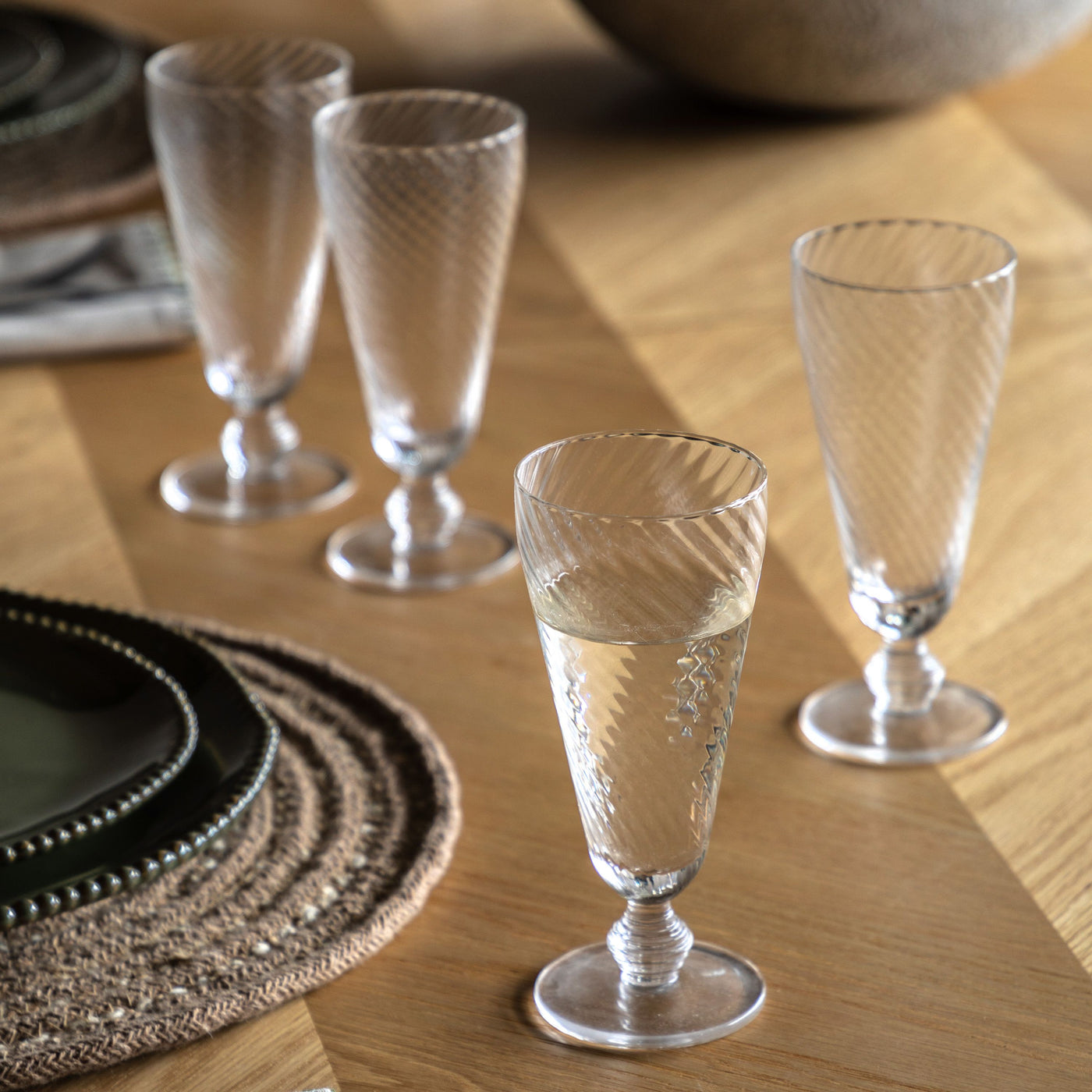 x8 Swirl Flute Glass Clear
