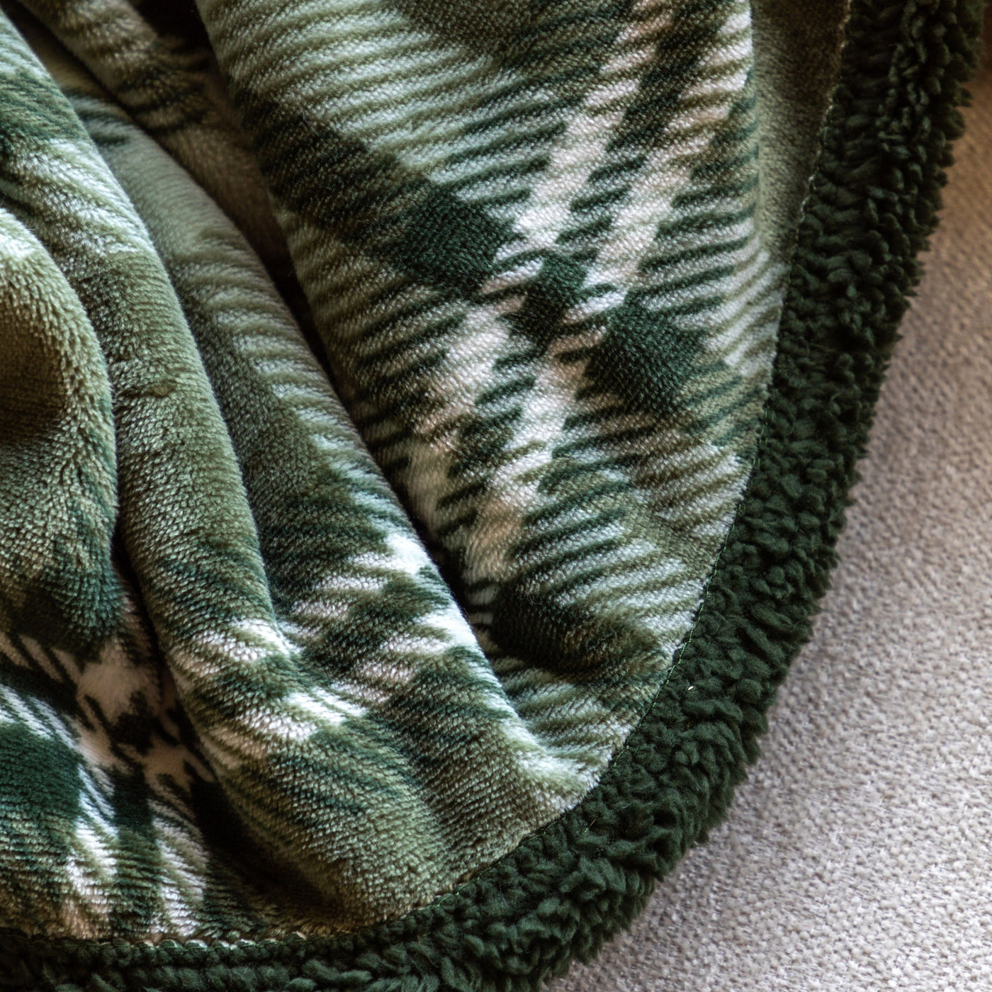Tartan Sherpa Throw Olive