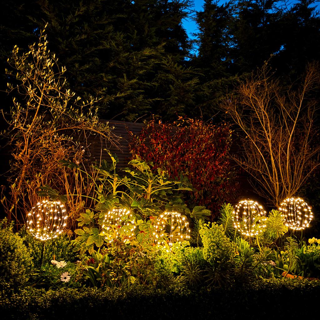 x6 Shadforth Solar Sphere Stake Lights
