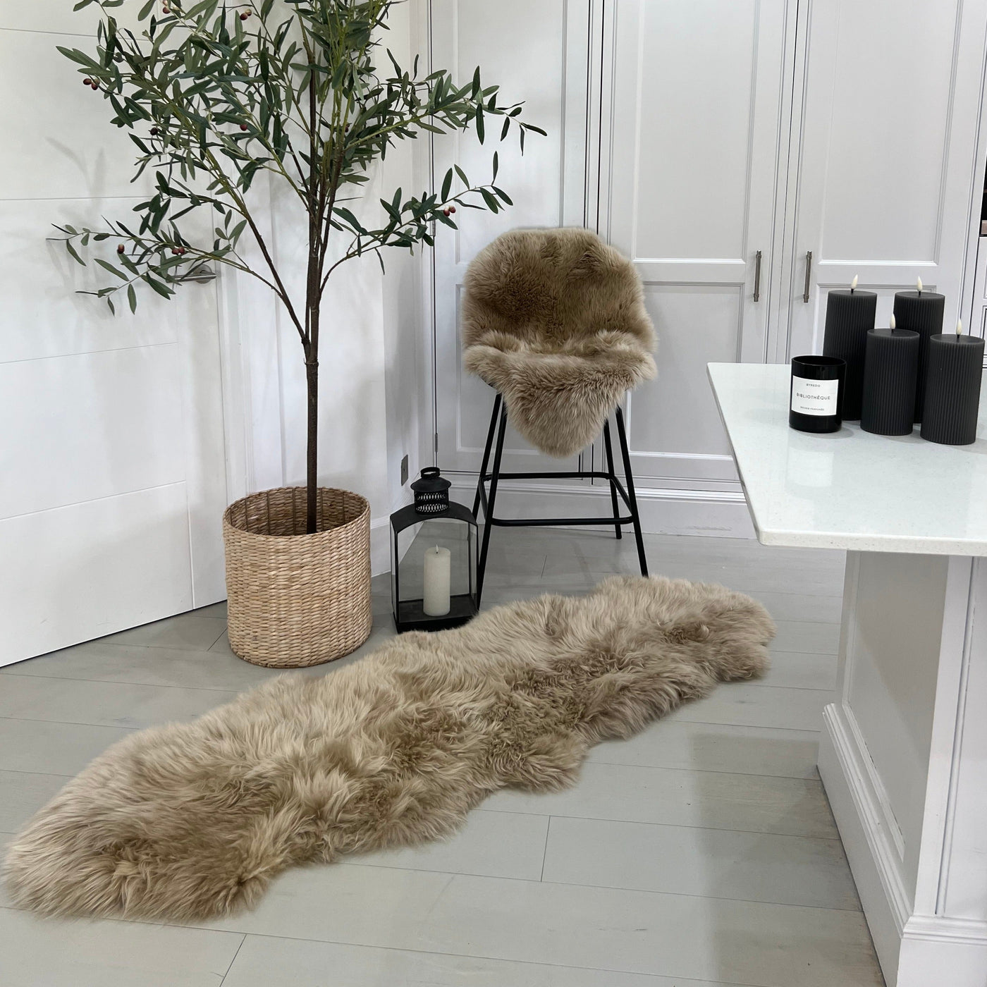 Double Oyster Sheepskin Rug