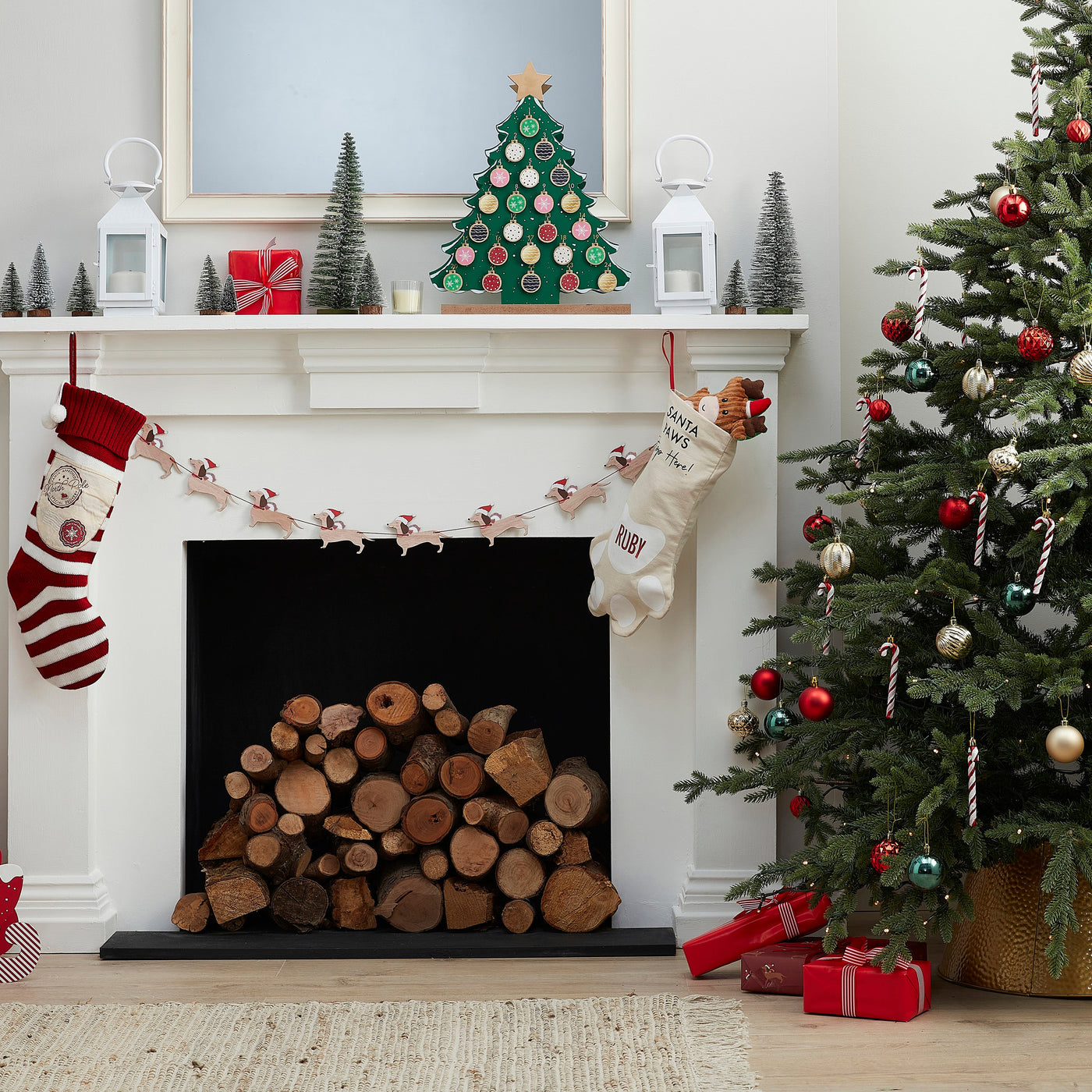 Candy Cane Balloon Christmas Tree