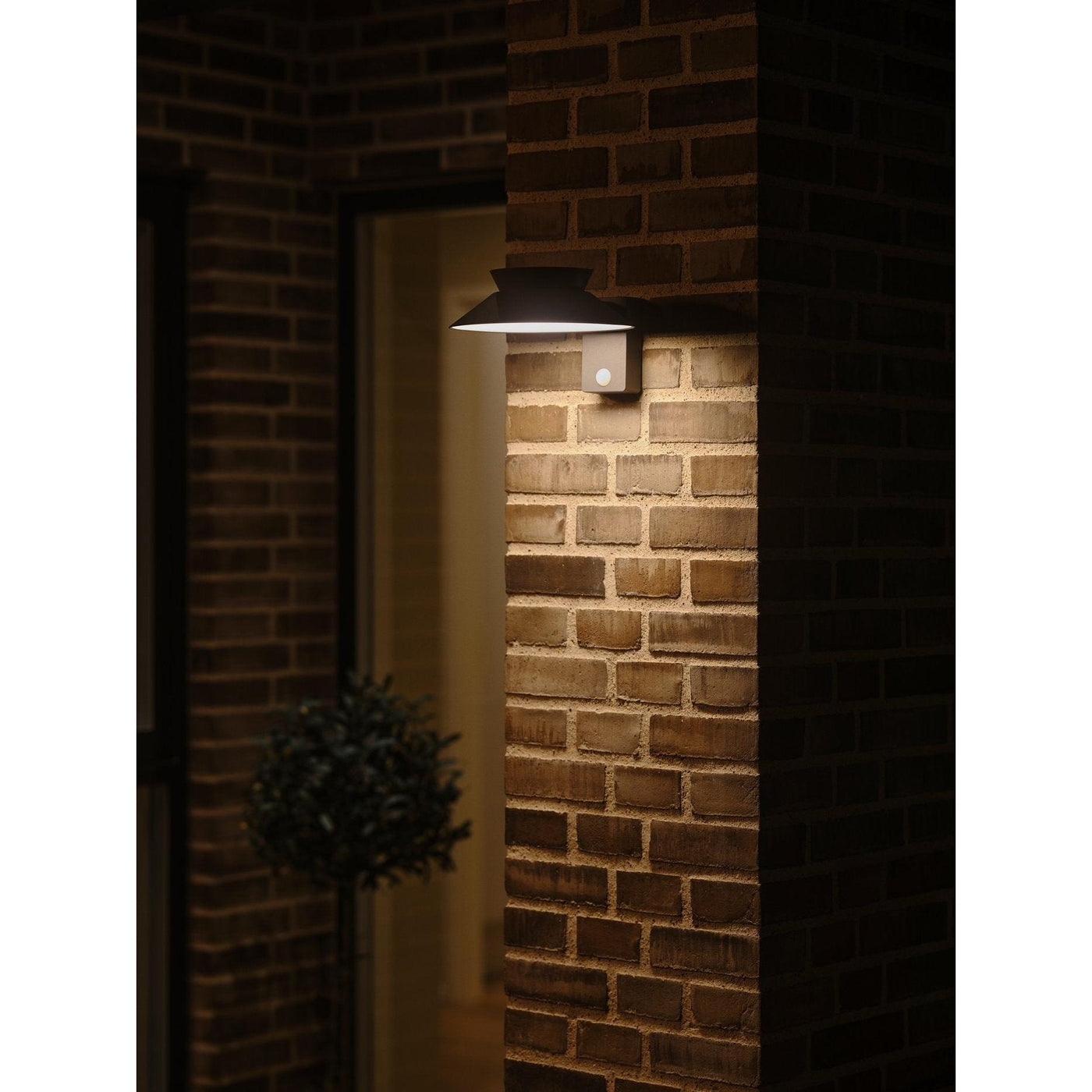 Justina Solar Wall Light Anthracite