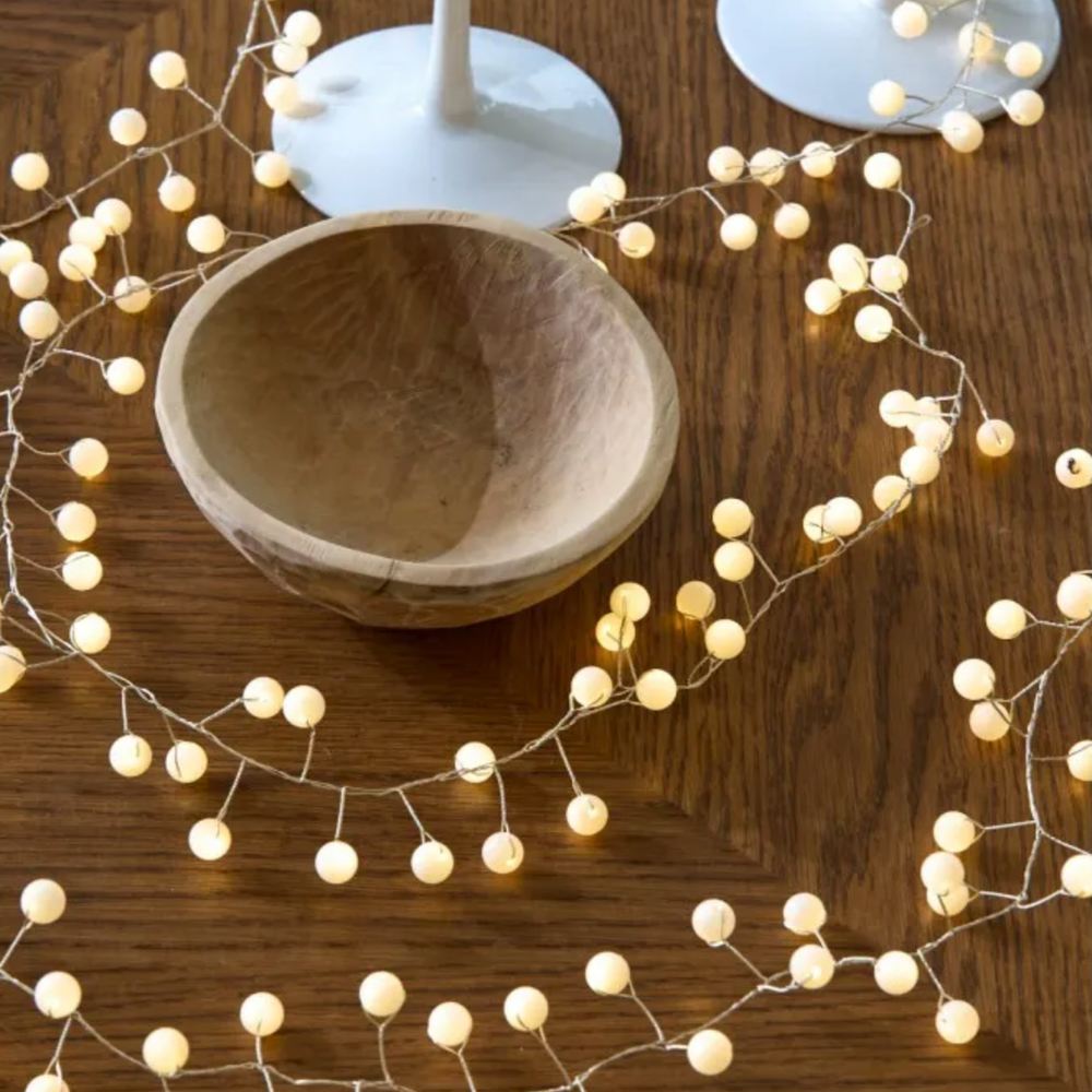 x12 Snowberry Garland Lights White