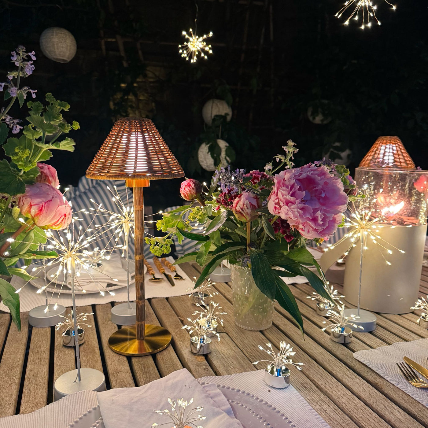 Rattan Bamboo Rechargeable Table Lamp