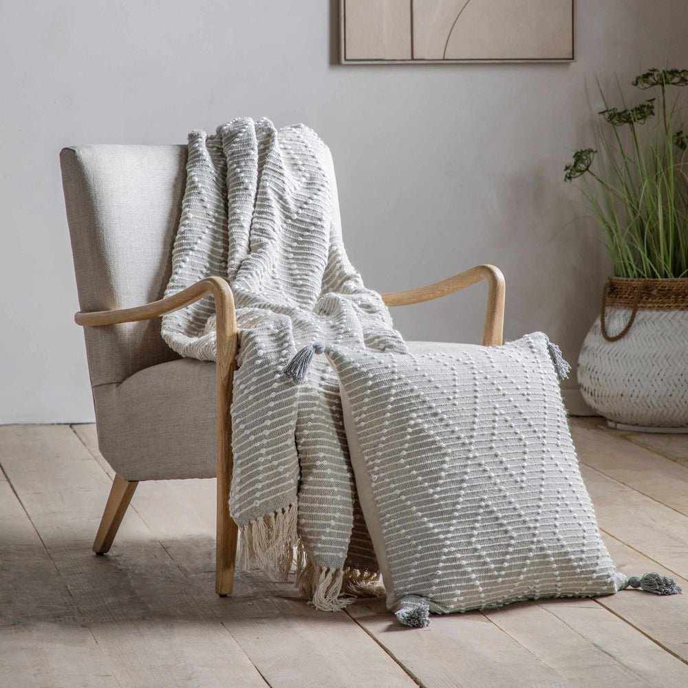 Diamond Woven Throw Grey - NEST & FLOWERS