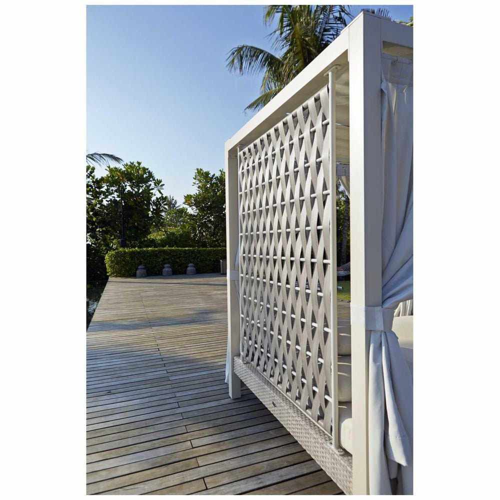 Four Poster Outdoor Daybed Nest Flowers USA