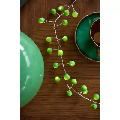 Snowberry Garland Lights Green - NEST & FLOWERS