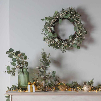 White Berry with Mixed Leaves Wreath - NEST & FLOWERS